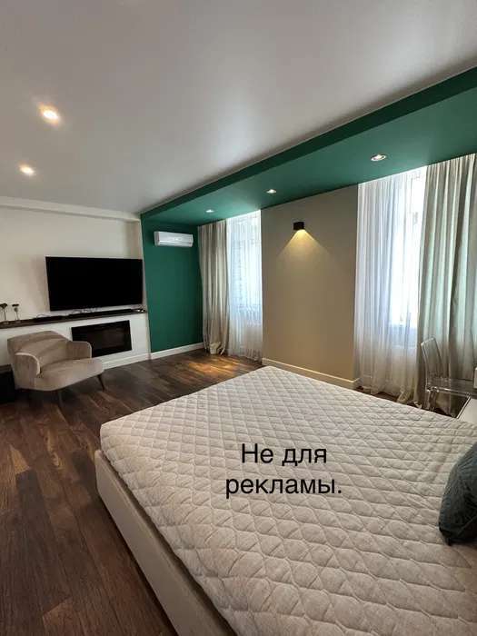 Продаж 3-кімнатної квартири 90 м², Анни Ахматової вул., 22