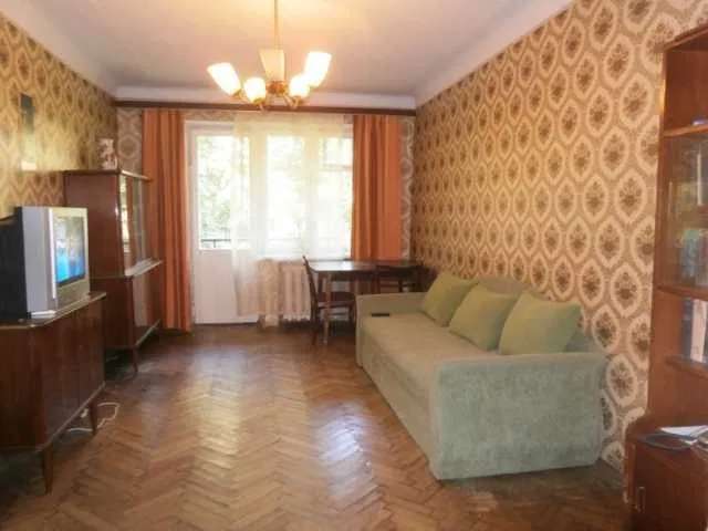 Оренда 2-кімнатної квартири 46 м², Салютна вул.