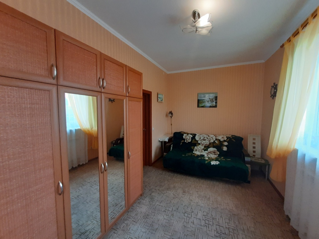 Продаж будинку 300 м², Зоряна вул., 1