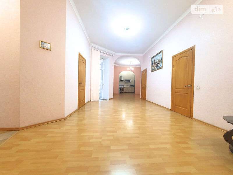 Оренда 3-кімнатної квартири 140 м², Шота Руставелі вул., 34