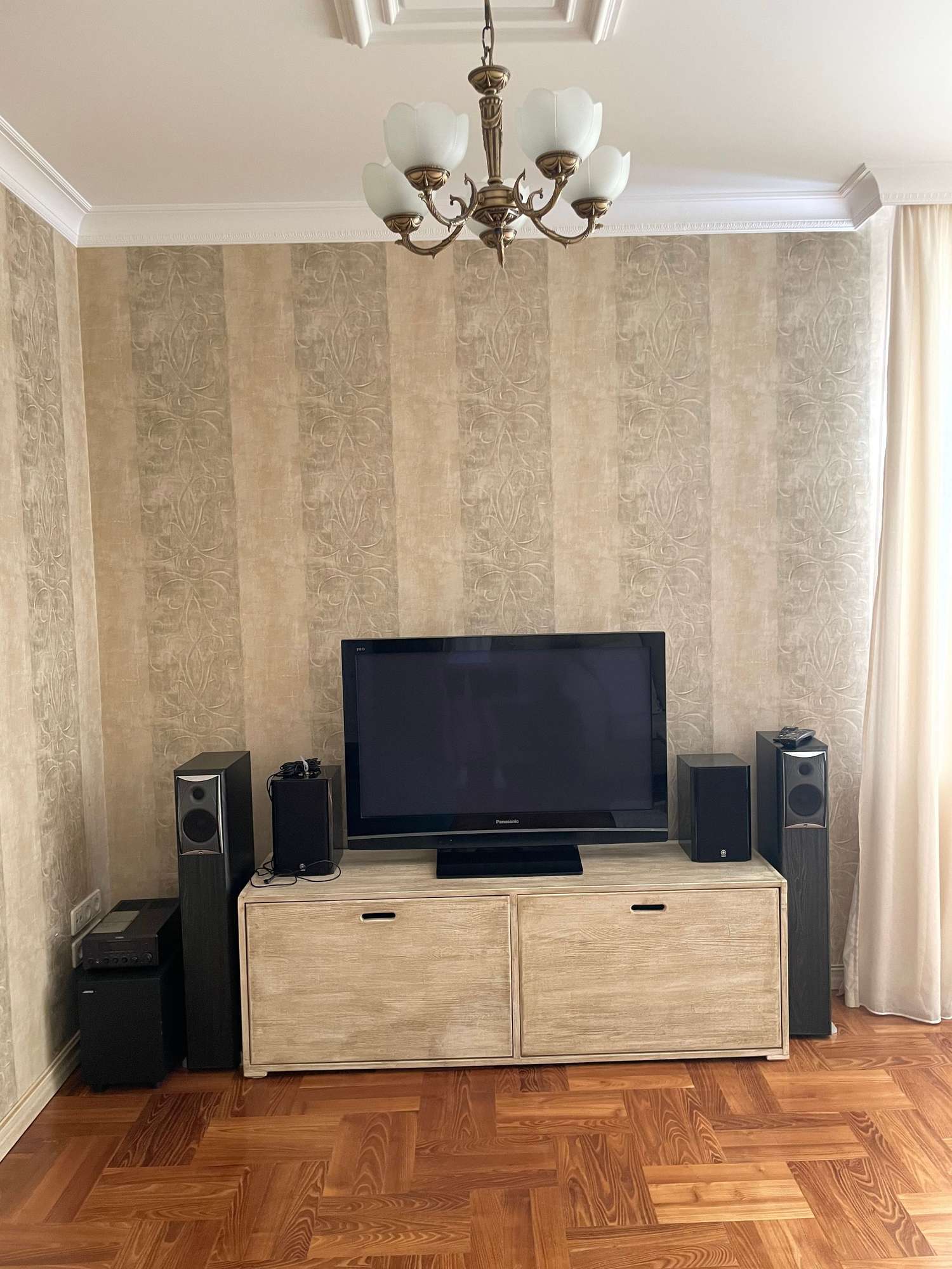 Оренда 3-кімнатної квартири 120 м², Львівська вул., 22