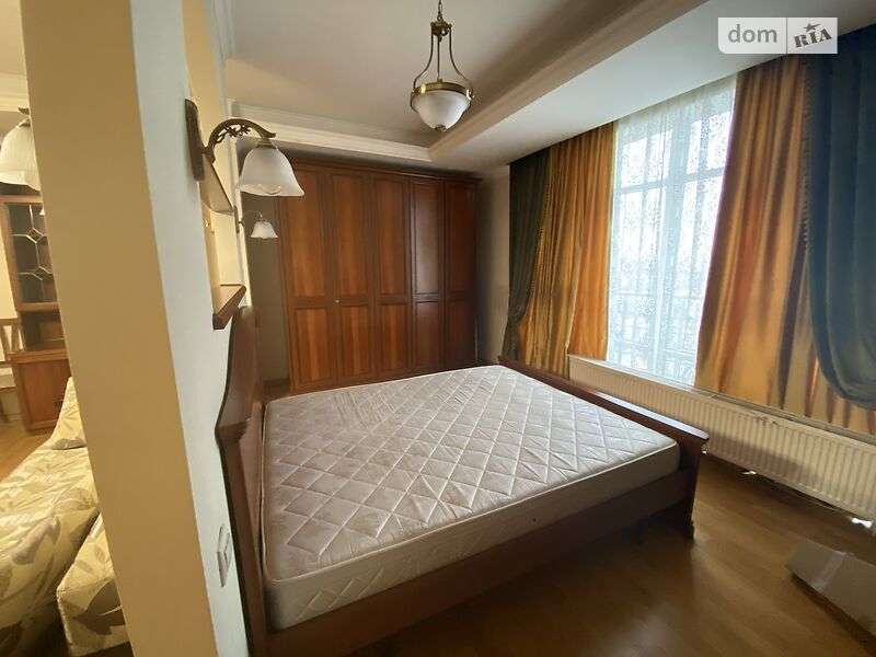 Аренда 1-комнатной квартиры 77 м², Юрия Ильенко ул., 18Б