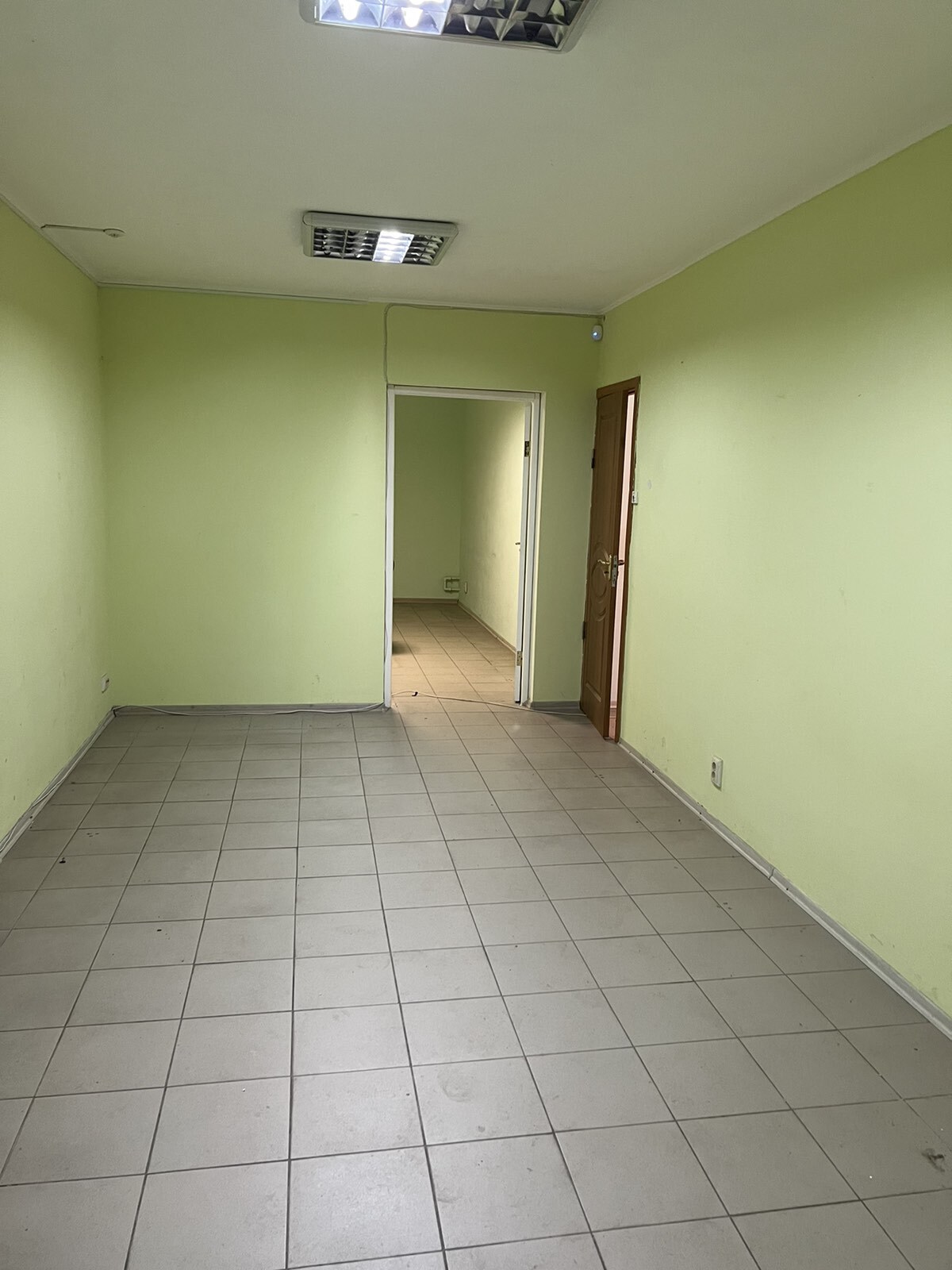 Аренда торгового помещения 50 м², Валентиновская ул., 27