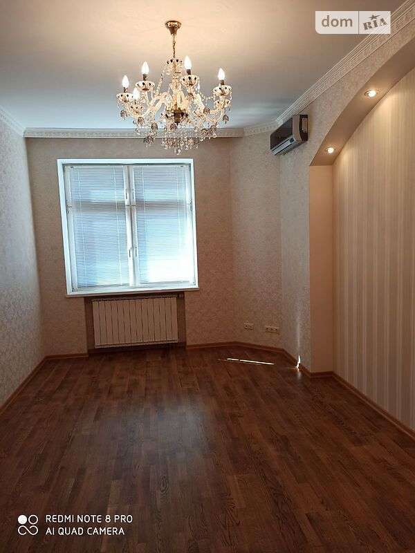 Продажа 4-комнатной квартиры 162 м², Левка Мациевича ул., Лукьяненко ул.