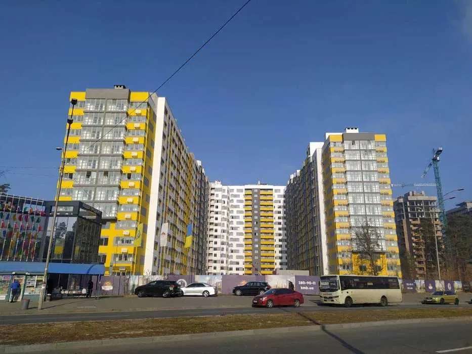 Продаж 3-кімнатної квартири 72 м², Бориспільська вул., 18-26