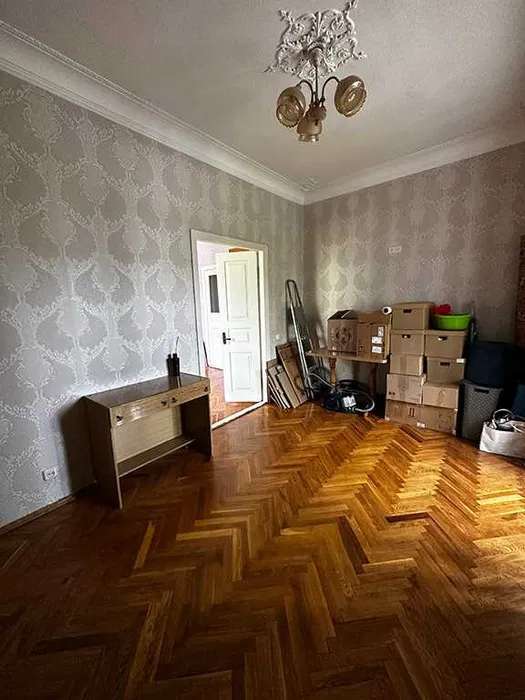 Продаж 3-кімнатної квартири 60 м², Ялтинська вул., 22