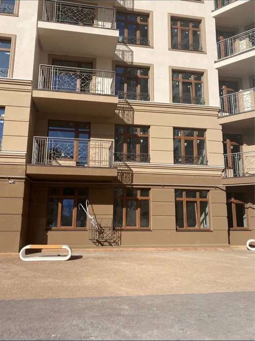 Продажа 4-комнатной квартиры 148 м², Михаила Бойчука ул.