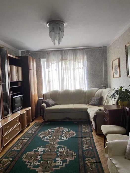 Продаж 3-кімнатної квартири 67 м², Ірпінська вул., 64