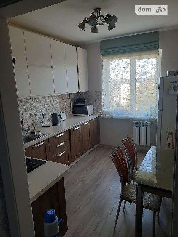 Продаж 3-кімнатної квартири 69 м², Челябінська вул., 5Б