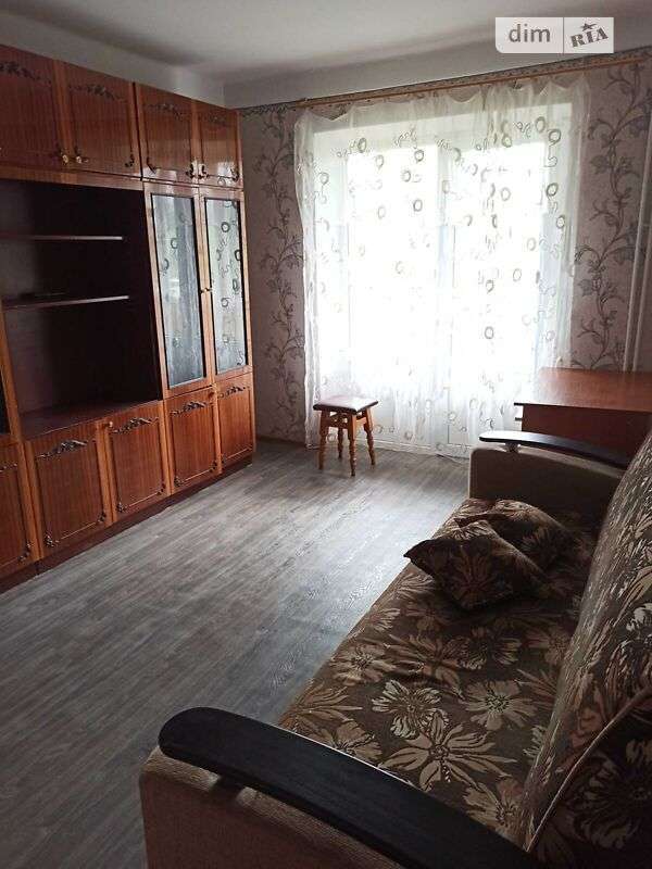 Продаж 2-кімнатної квартири 45 м², Йорданська вул., 18