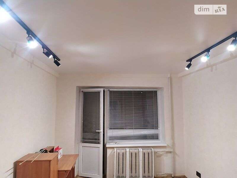 Продаж 2-кімнатної квартири 47 м², Перова бул., 25