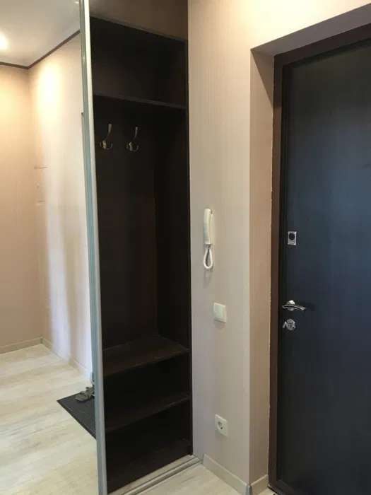 Продаж 1-кімнатної квартири 40 м², Регенераторна вул.