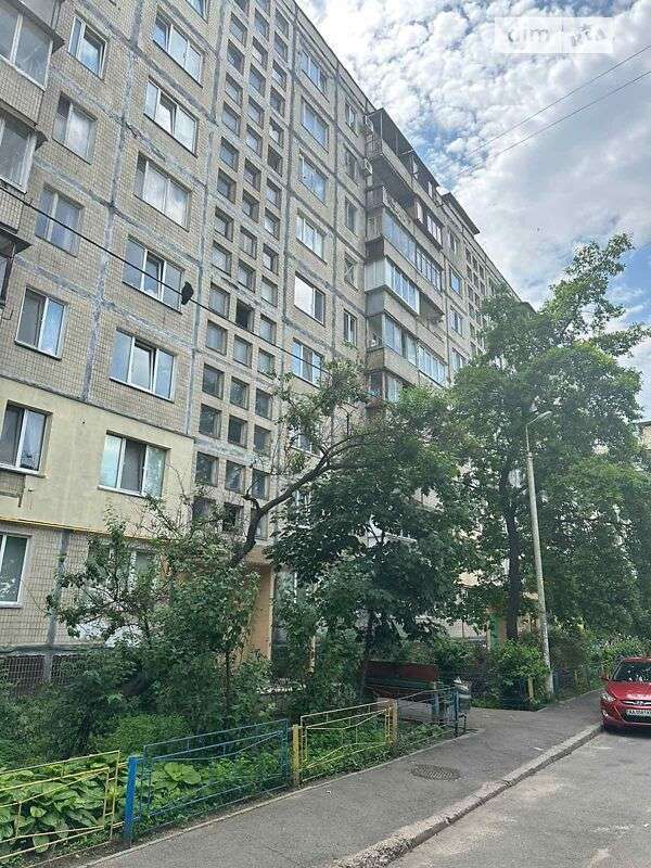 Продажа 3-комнатной квартиры 63 м², Луговая (Оболонь) ул.