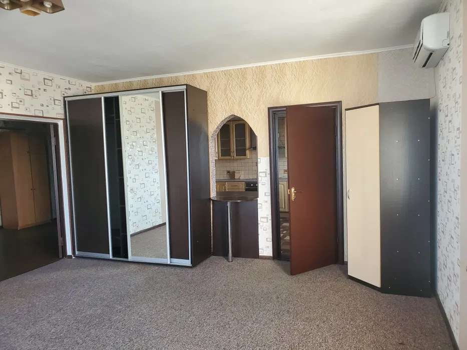 Аренда 3-комнатной квартиры 129 м², Вузовская ул.
