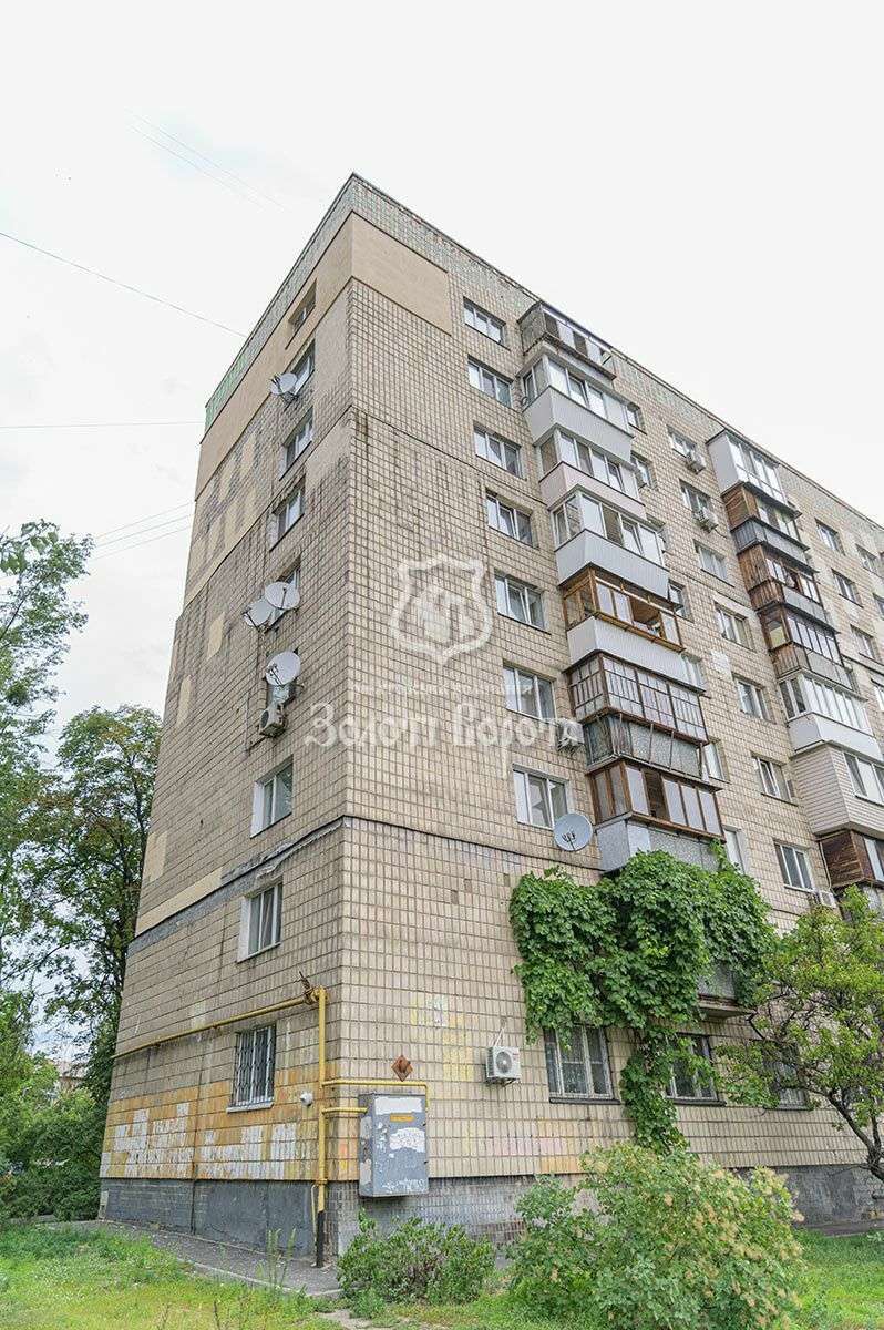 Продаж 3-кімнатної квартири 64 м², Шолом-Алейхема вул., 1