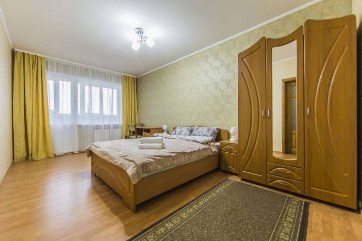 Оренда 3-кімнатної квартири 68 м², Академіка Єфремова вул.