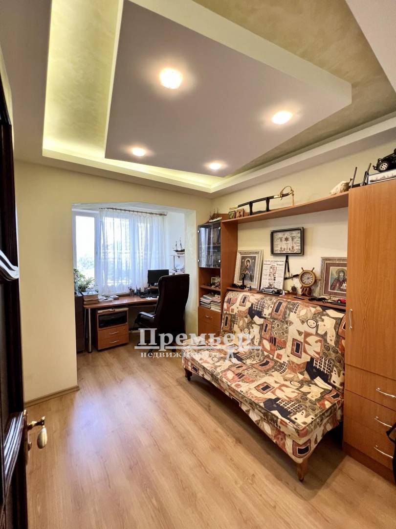 Продаж 3-кімнатної квартири 63 м², Академіка Корольова вул.