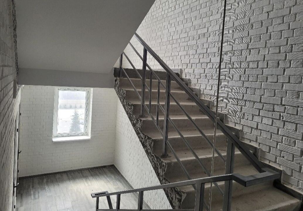 Продаж 2-кімнатної квартири 73.1 м², Озерна вул.
