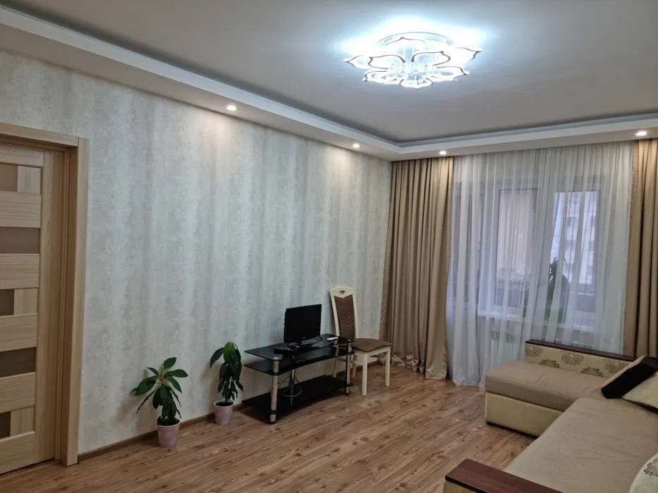 Продажа 3-комнатной квартиры 68 м², Героев Днепра ул., 36