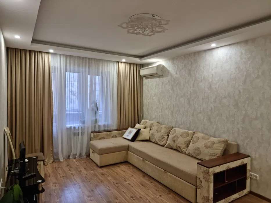 Продажа 3-комнатной квартиры 68 м², Героев Днепра ул., 36