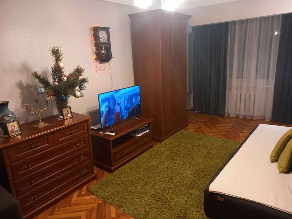 Оренда 2-кімнатної квартири 52 м², Челябінська вул.
