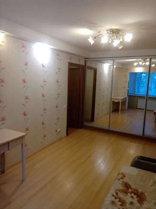 Продаж 2-кімнатної квартири 55 м², Генерала Наумова вул., 27