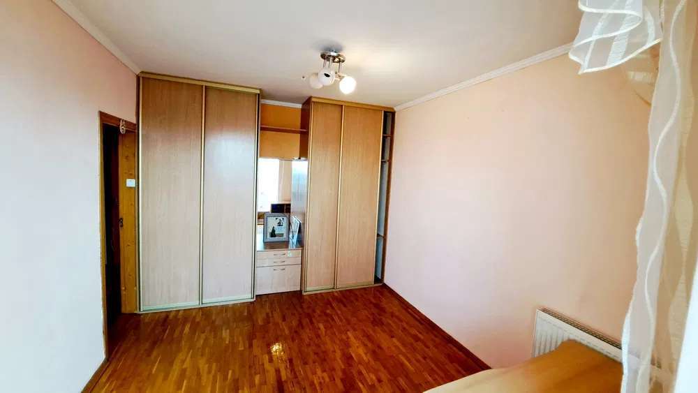 Продаж 3-кімнатної квартири 72 м², Академіка Заболотного вул., 84