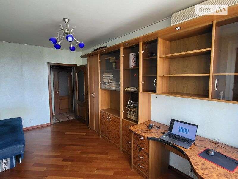 Аренда 3-комнатной квартиры 82 м², Богдана Хмельницкого ул., 39