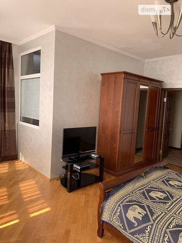 Аренда 4-комнатной квартиры 155 м², Богдана Хмельницкого ул., 41