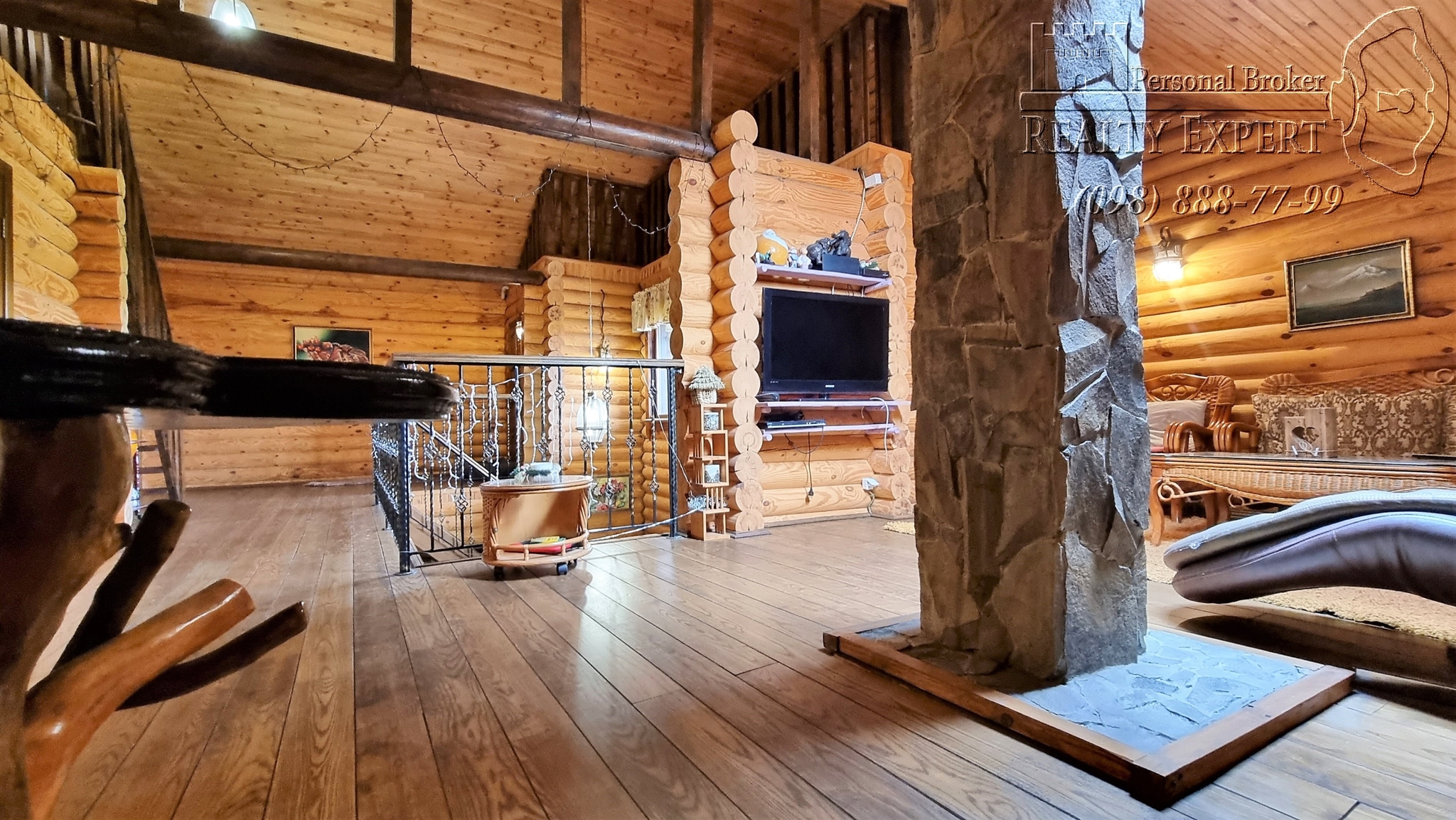 Продаж будинку 250 м²