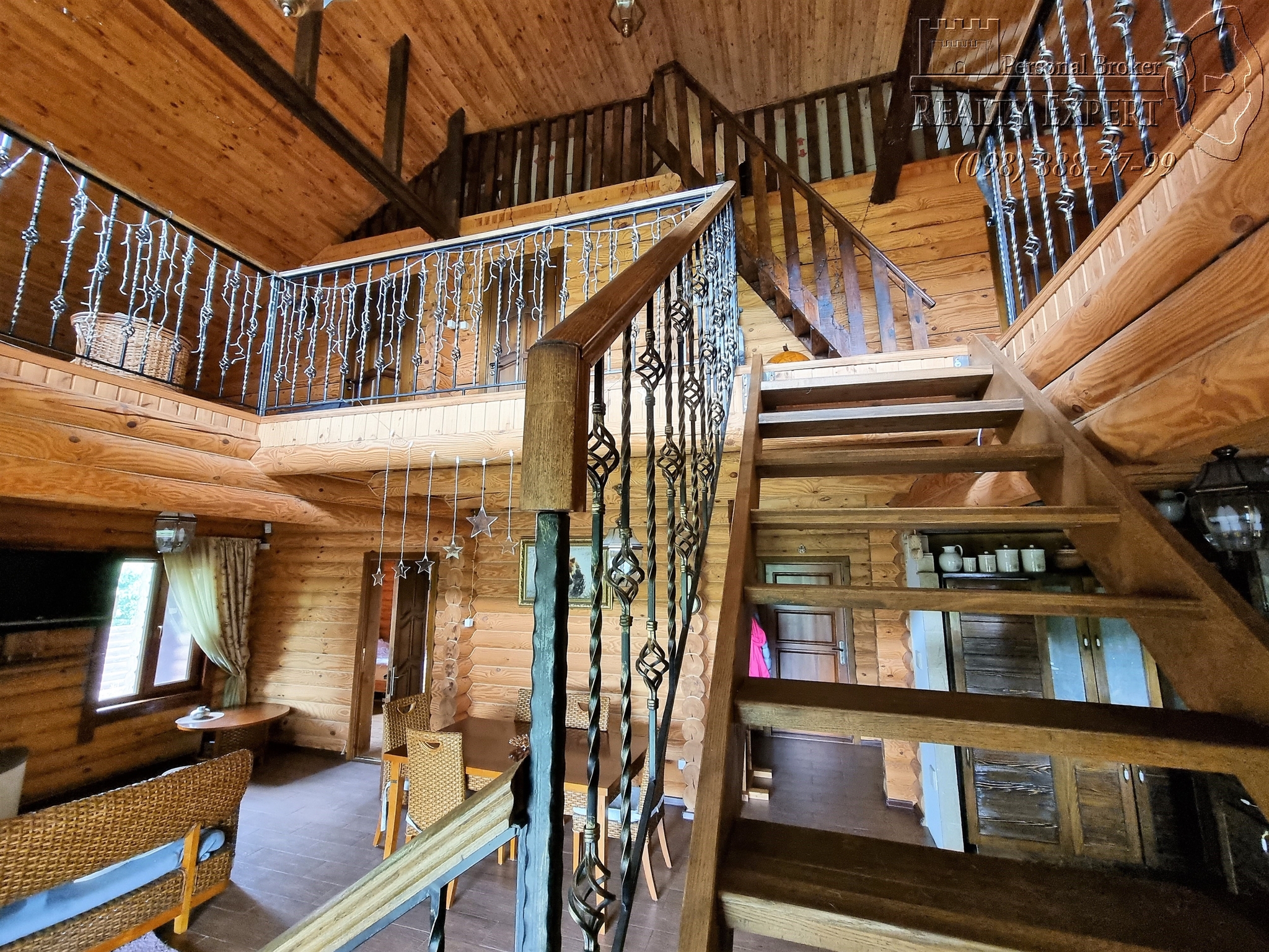 Продаж будинку 250 м²