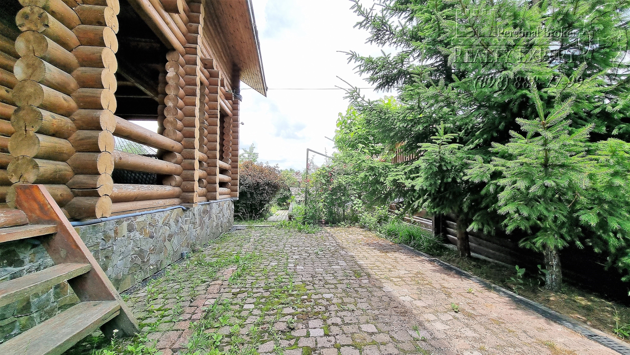 Продаж будинку 250 м²