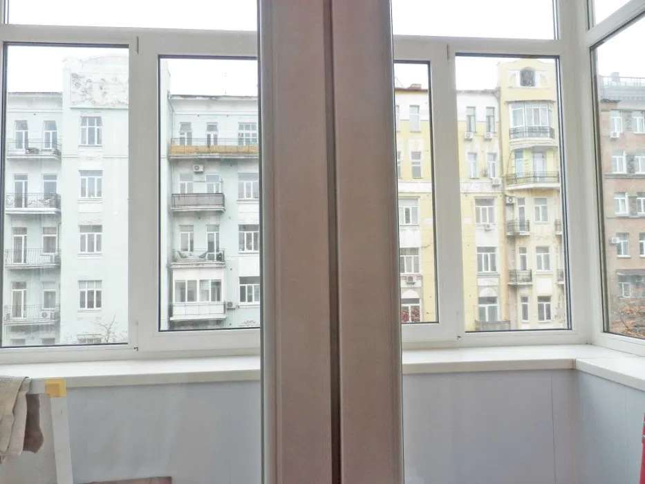 Оренда 2-кімнатної квартири 56 м², Володимира Антоновича вул.