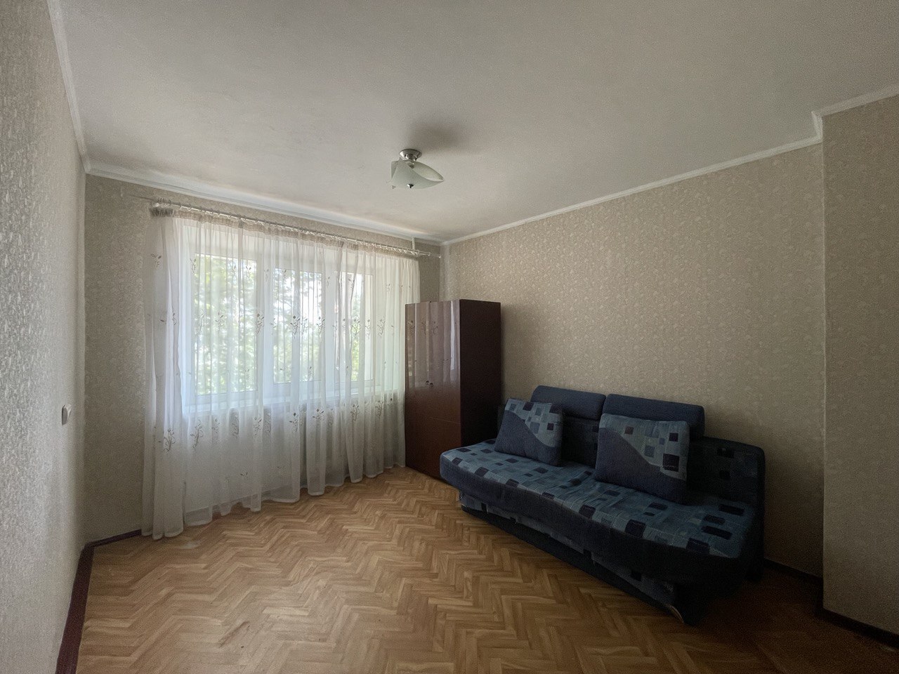Продаж 1-кімнатної квартири 30 м², Високовольтна вул.