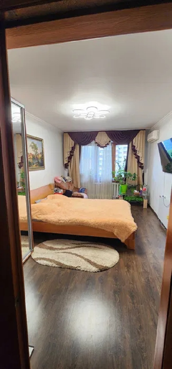 Продажа 3-комнатной квартиры 67 м², Академика Королева ул.