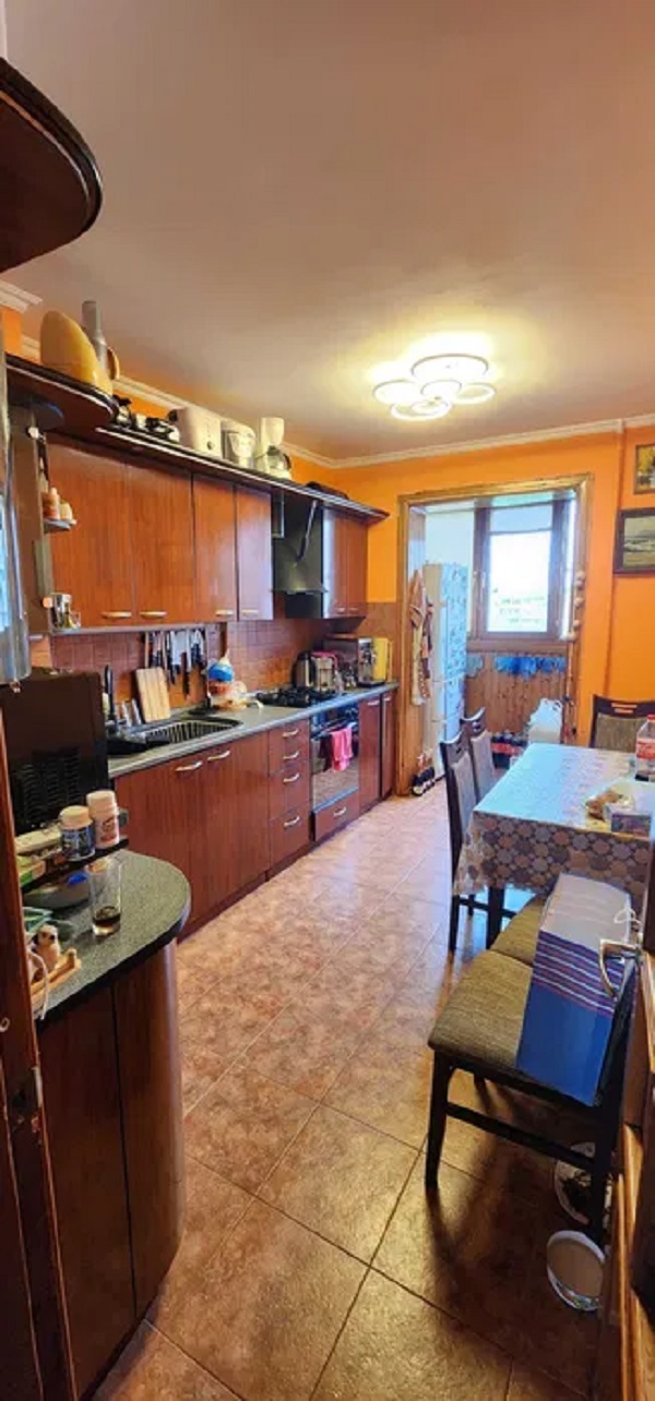 Продаж 3-кімнатної квартири 67 м², Академіка Корольова вул.