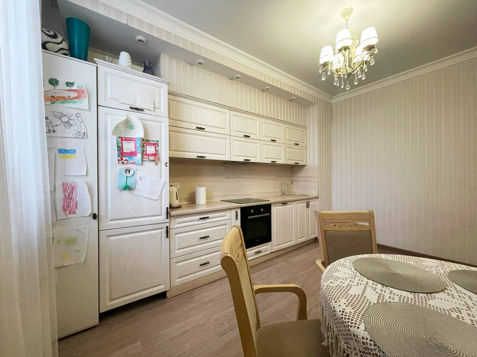 Продаж 2-кімнатної квартири 63 м², Грушевского Михаила вул.