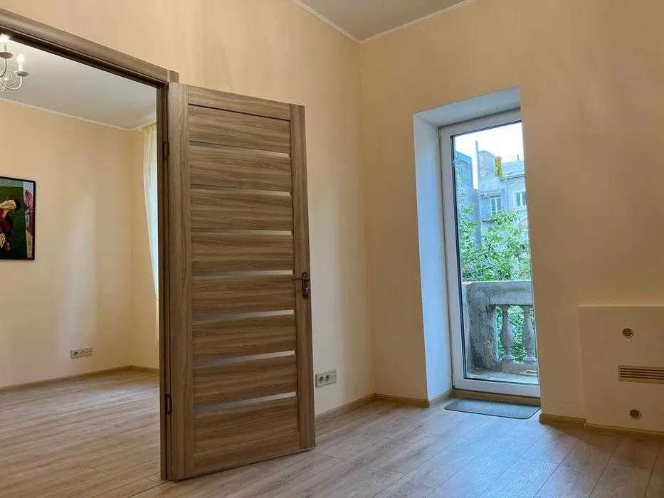 Продажа 4-комнатной квартиры 100 м², Дарвина ул., 7
