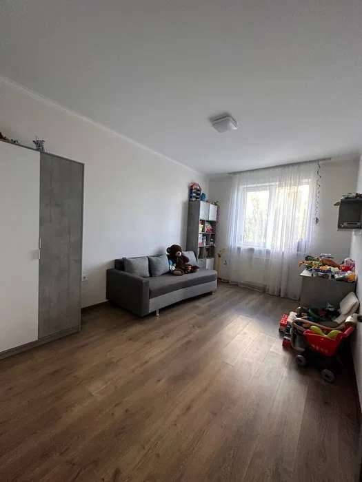 Продажа 3-комнатной квартиры 87 м², Семьи Кульженков ул., 37