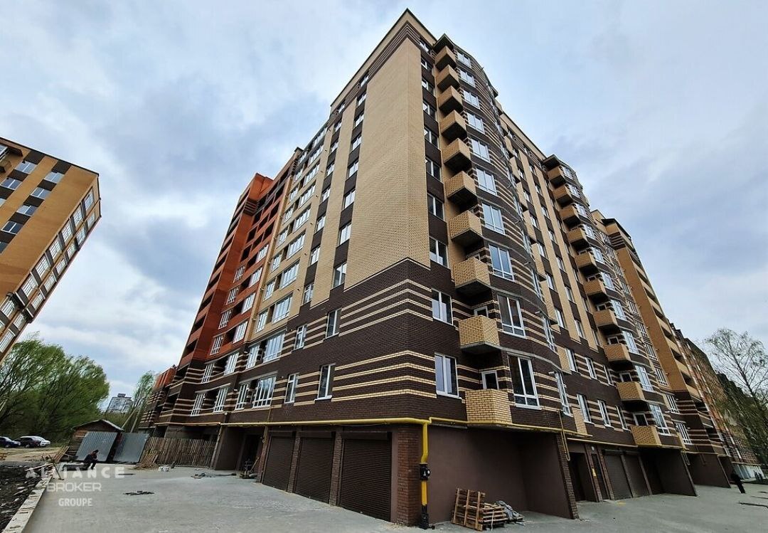 Продажа 2-комнатной квартиры 76.4 м², Староконстантиновское шоссе