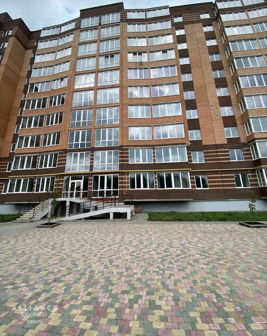 Продаж 2-кімнатної квартири 76.4 м², Старокостянтинівське шосе