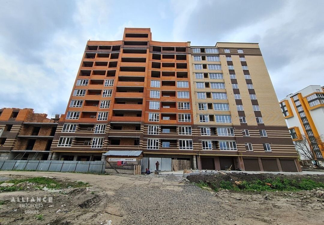 Продажа 2-комнатной квартиры 75.3 м², Староконстантиновское шоссе
