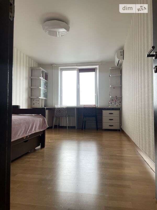 Продаж 3-кімнатної квартири 71 м², Андрія Малишко вул.