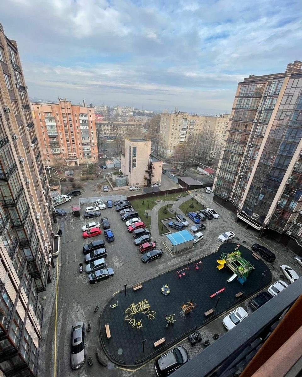 Продаж 1-кімнатної квартири 50 м², Володимира Антоновича вул., 36А