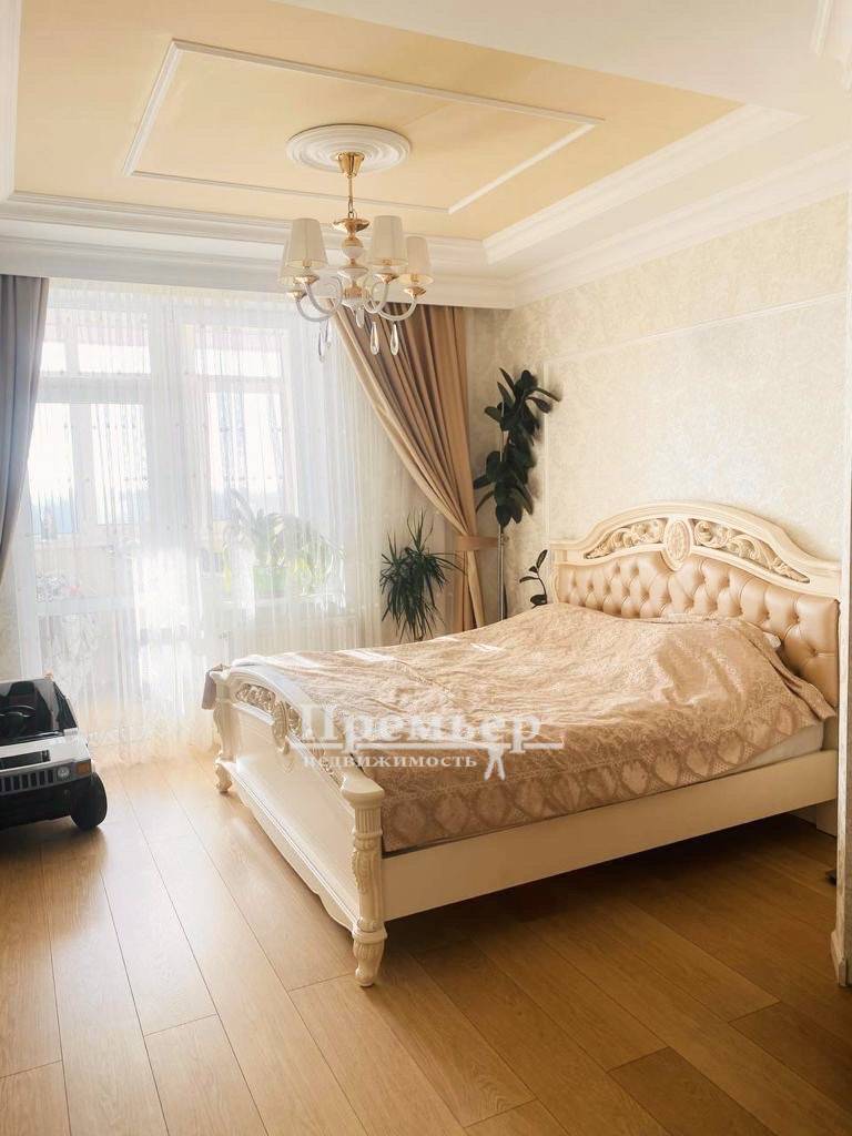 Продажа 2-комнатной квартиры 79 м², Малиновского Маршала ул.