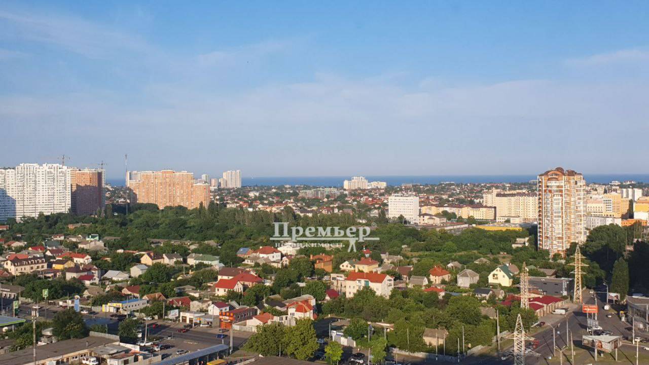 Продаж 1-кімнатної квартири 44 м², Варненська вул.