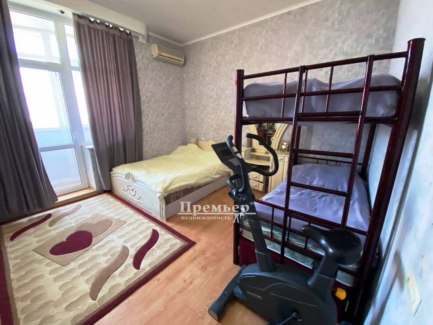 Продаж 2-кімнатної квартири 78 м², Інглезі вул.
