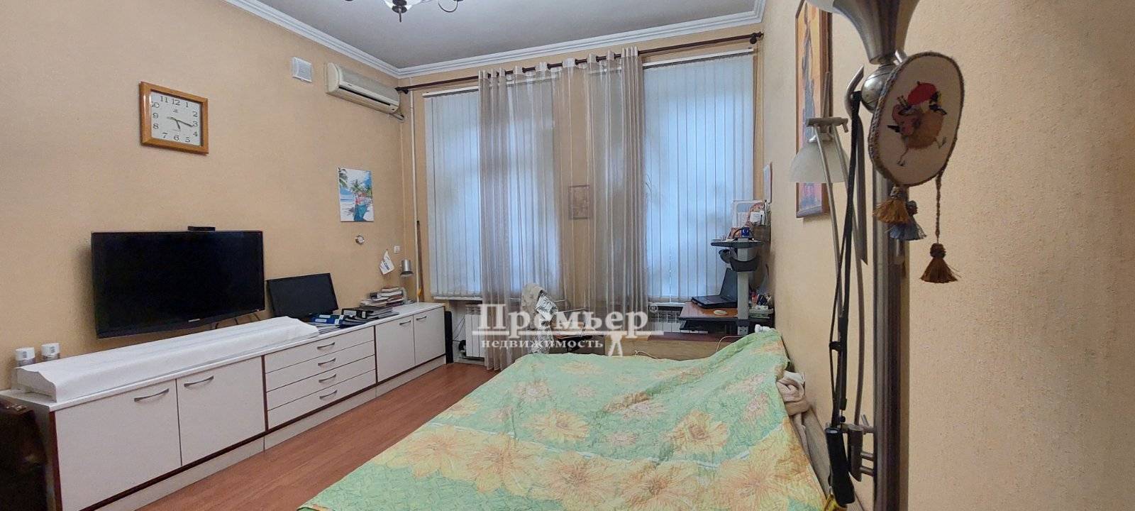 Продаж 1-кімнатної квартири 30 м², Мечнікова вул.