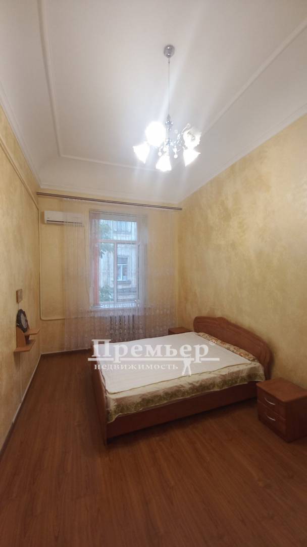Продажа 1-комнатной квартиры 30 м², Жуковского ул.