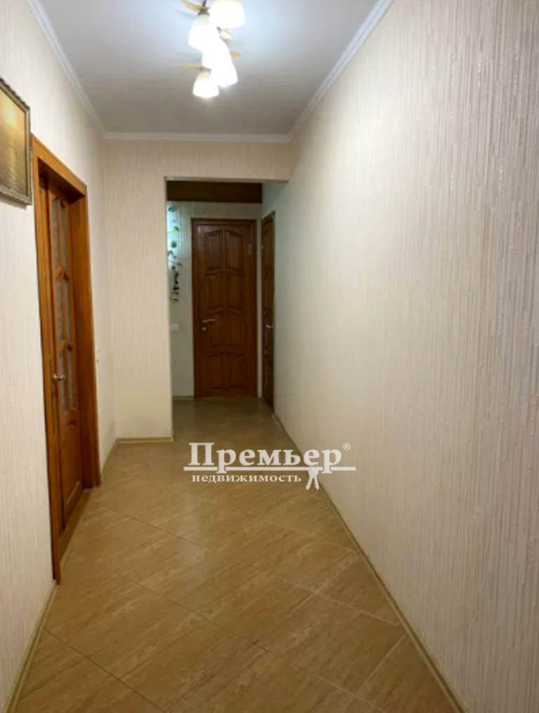 Продаж 3-кімнатної квартири 68 м², Володимира Висоцького вул.